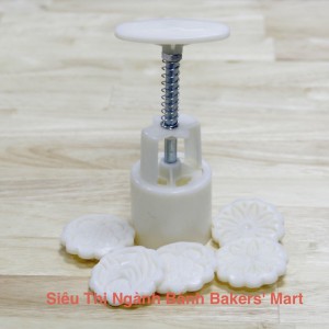 hang-sieu-thi-thang-8-6