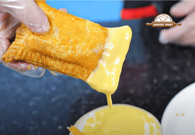 Công thức làm Bánh Pizza Gối giòn rụm, béo ngậy, kéo sợi mê ly 2 Công thức làm Bánh Pizza Gối giòn rụm, béo ngậy, kéo sợi mê ly