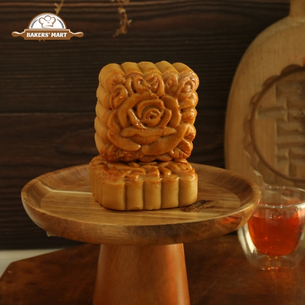 Bánh Trung Thu Sen Hồng: Tinh Hoa Mùa Tết Đoàn Viên