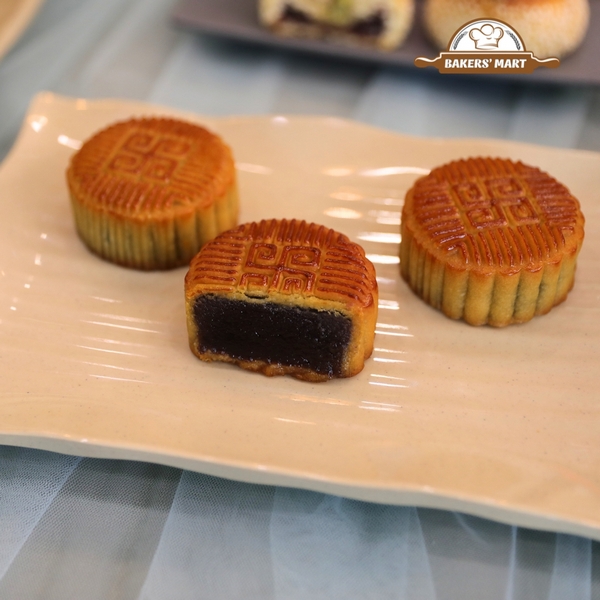 Công Thức Catonese Moon Cake: Vỏ Mềm Thơm, Nhân Ngọt Dịu 3 cantonese moon cake Công Thức Catonese Moon Cake: Vỏ Mềm Thơm, Nhân Ngọt Dịu