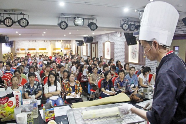 Mua Dụng Cụ Làm Bánh Ở Hồ Chí Minh Tại Nhất Hương 5 Hội Thảo Làm Bánh tại Siêu Thị Dụng Cụ Làm Bánh